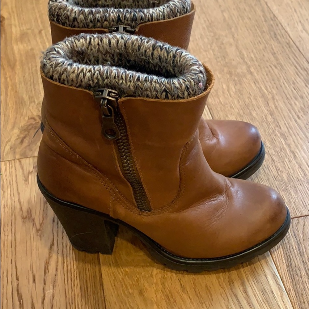 Steve Madden  stacked Boots size 7